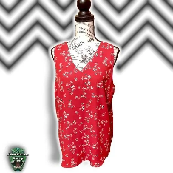 𝅺maurices Red Ditsy Floral Open Back Tank Top, Large NWT - Picture 6 of 7